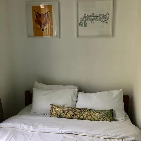 Olympia W14 Two-Bedroom Apartment Londen Buitenkant foto