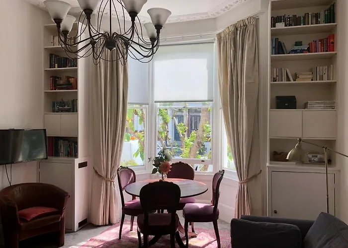 Olympia W14 Two-Bedroom Apartment